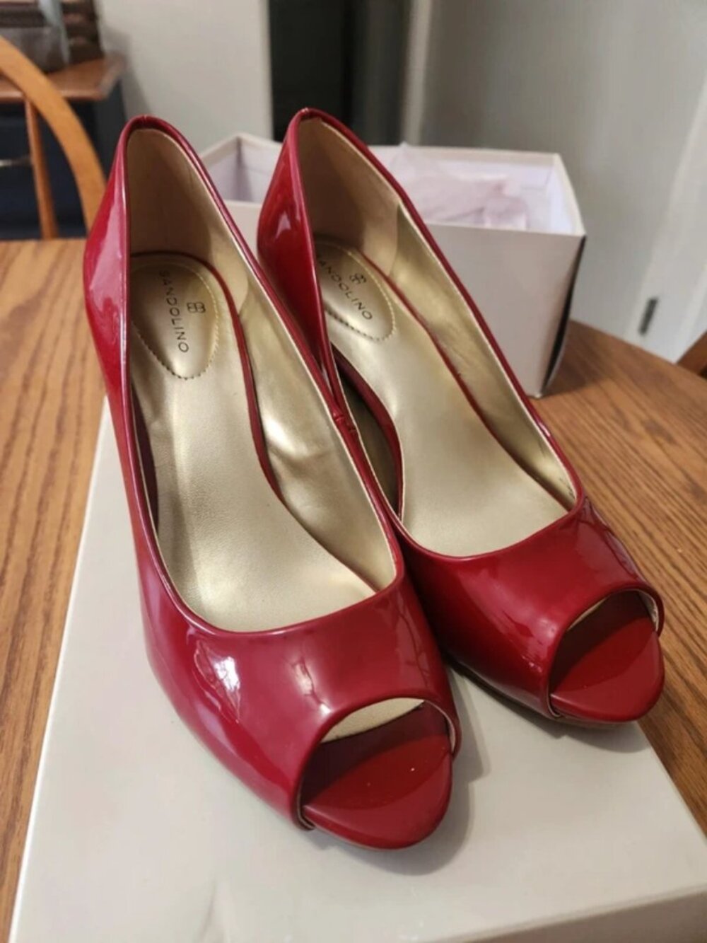 Bandolino Rainaa pump, red size 7.5